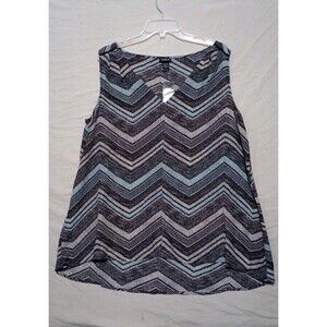 Torrid Chevron Georgette Tank Tailored Fit Sleeveless Striped Gray Womens Size 2